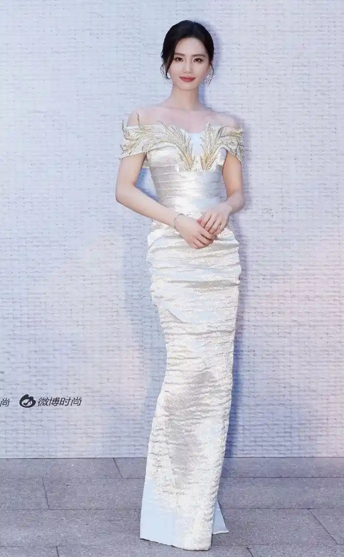 渔民使用罗盘仪下载系统作业